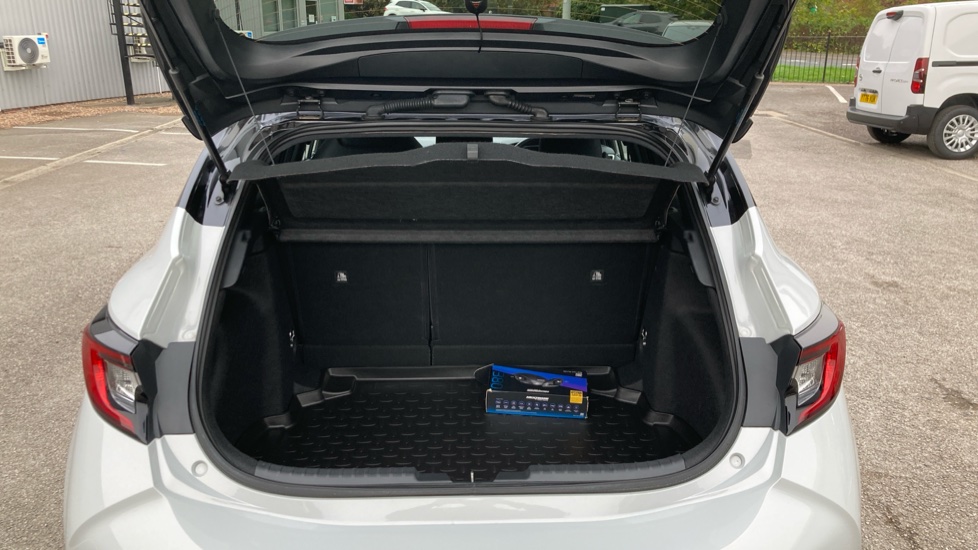 Toyota Corolla 1.8 Hybrid GR Sport 5dr CVT Hybrid Hatchback - Image 13