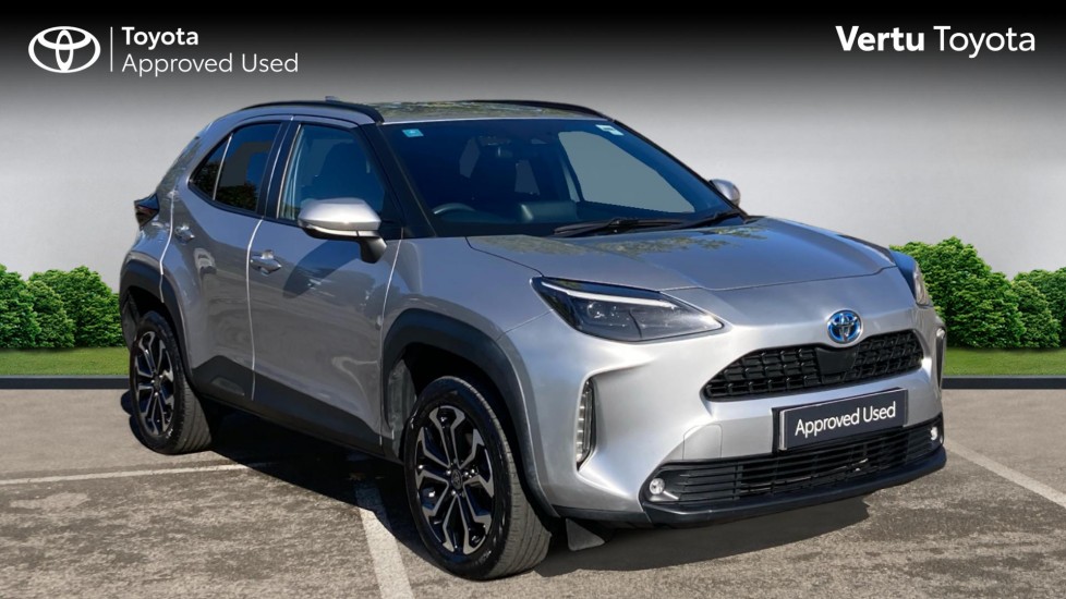 Toyota Yaris Cross 1.5 Hybrid Design 5dr CVT Hybrid Estate - Image 1