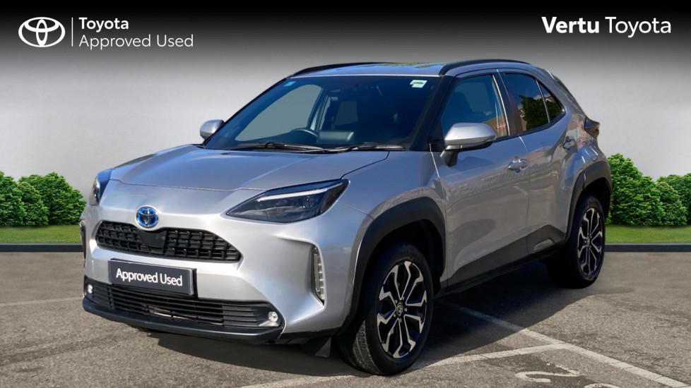 Toyota Yaris Cross 1.5 Hybrid Design 5dr CVT Hybrid Estate - Image 3