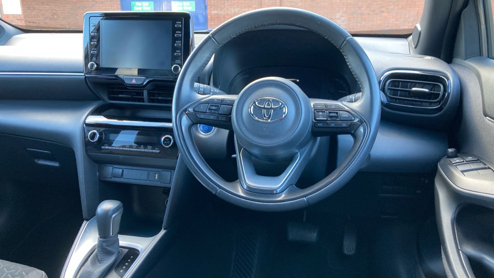 Toyota Yaris Cross 1.5 Hybrid Design 5dr CVT Hybrid Estate - Image 6