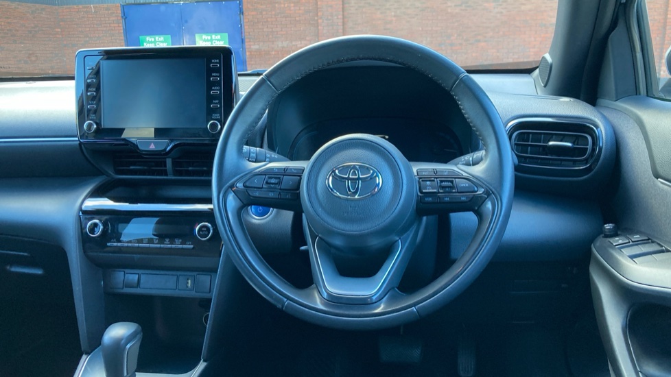 Toyota Yaris Cross 1.5 Hybrid Design 5dr CVT Hybrid Estate - Image 7