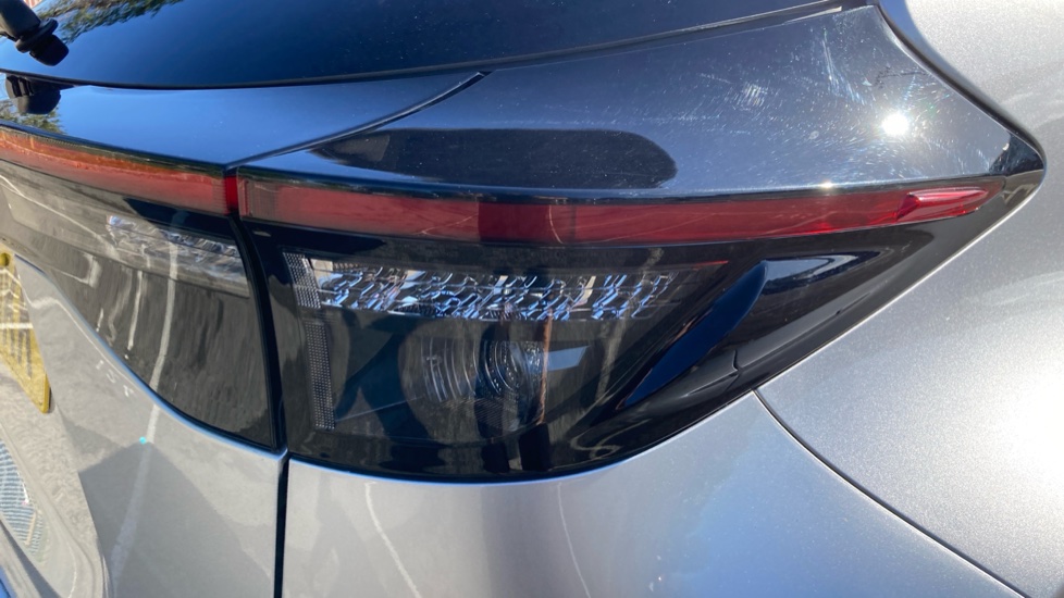 Toyota Yaris Cross 1.5 Hybrid Design 5dr CVT Hybrid Estate - Image 21