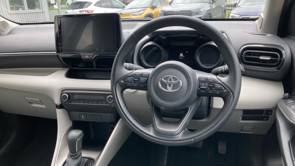 Toyota Yaris 1.5 Hybrid Excel 5dr CVT Hybrid Hatchback - Image 6