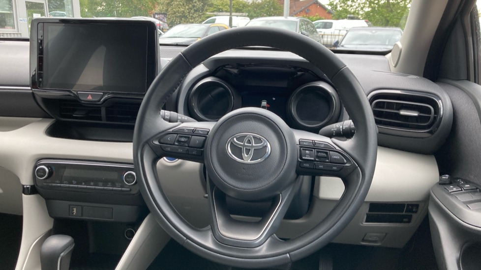 Toyota Yaris 1.5 Hybrid Excel 5dr CVT Hybrid Hatchback - Image 7
