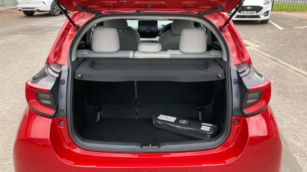 Toyota Yaris 1.5 Hybrid Excel 5dr CVT Hybrid Hatchback - Image 13