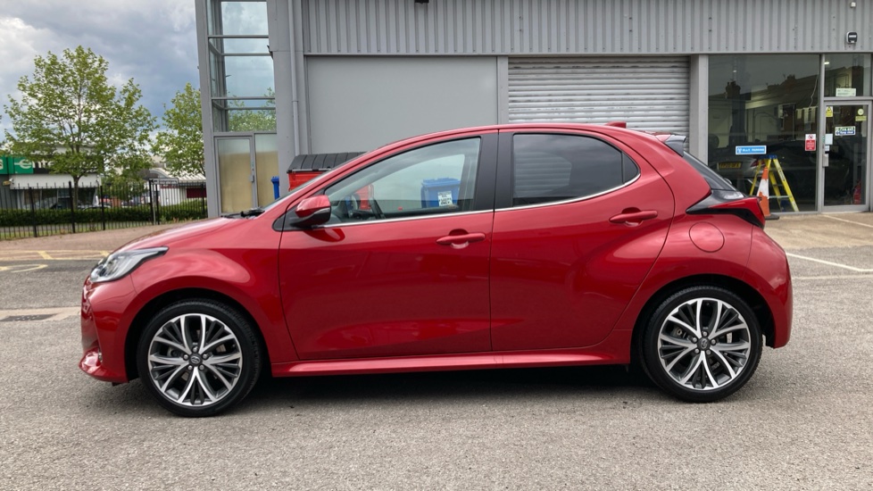 Toyota Yaris 1.5 Hybrid Excel 5dr CVT Hybrid Hatchback - Image 24