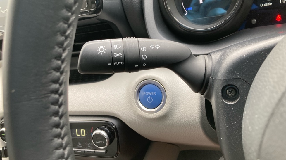 Toyota Yaris 1.5 Hybrid Excel 5dr CVT Hybrid Hatchback - Image 31