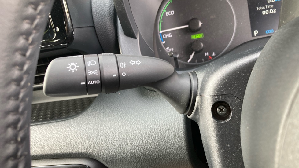 Toyota Yaris 1.5 Hybrid Icon 5dr CVT Hybrid Hatchback - Image 33