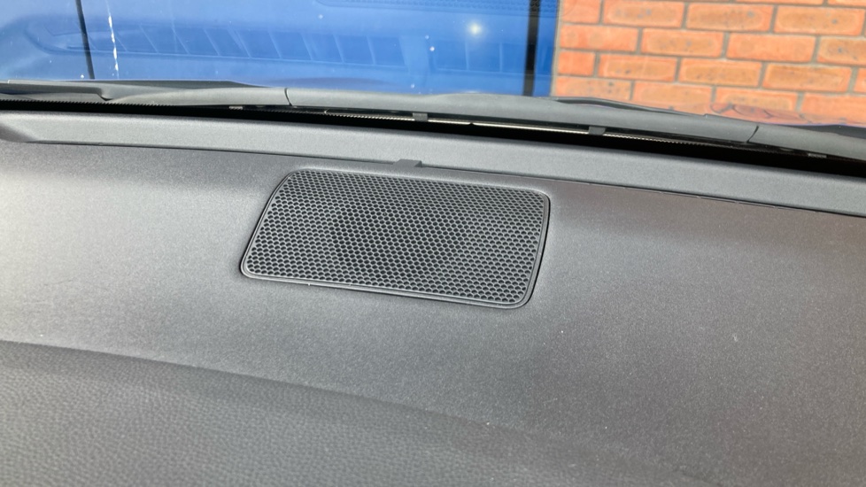 Toyota Yaris 1.5 Hybrid Icon 5dr CVT Hybrid Hatchback - Image 38