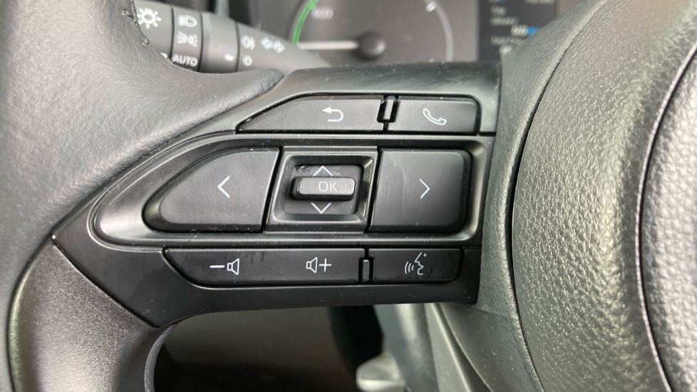 Toyota Yaris 1.5 Hybrid Icon 5dr CVT Hybrid Hatchback - Image 39