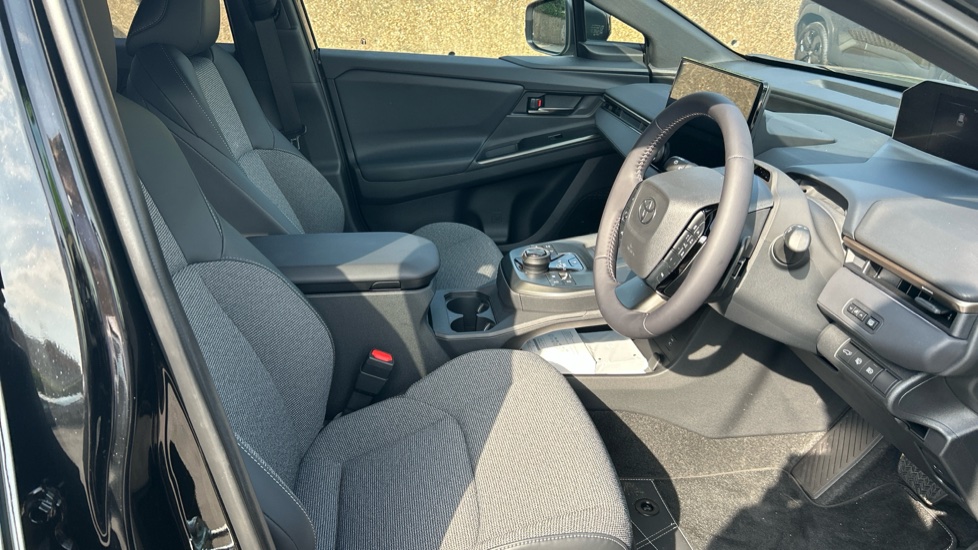 Toyota bZ4X Touring 165kW Design 75kWh 5dr Auto Electric Estate - Image 12