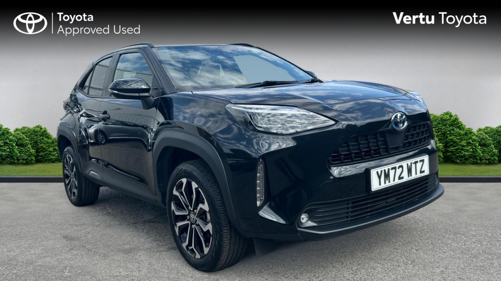 Toyota Yaris Cross 1.5 Hybrid Design 5dr CVT Hybrid Estate - Image 1