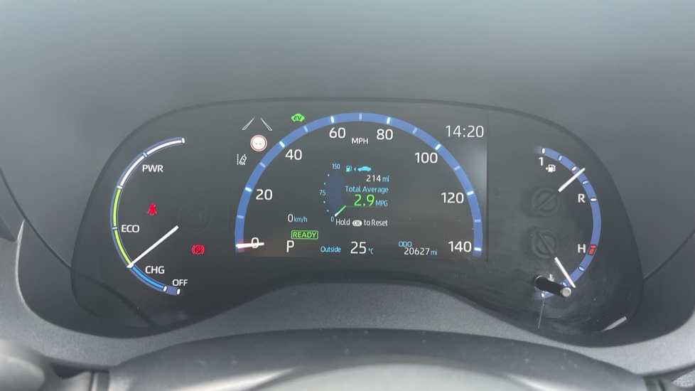Toyota Yaris Cross 1.5 Hybrid Design 5dr CVT Hybrid Estate - Image 11