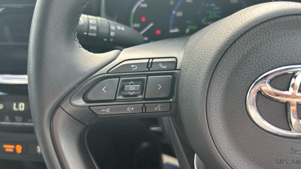 Toyota Yaris Cross 1.5 Hybrid Design 5dr CVT Hybrid Estate - Image 29