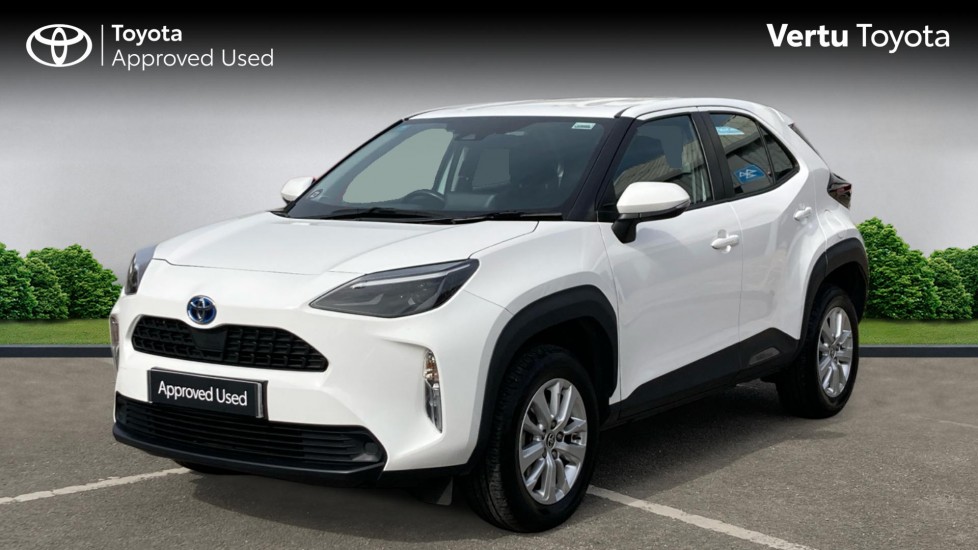 Toyota Yaris Cross 1.5 Hybrid Icon 5dr CVT Hybrid Estate - Image 3