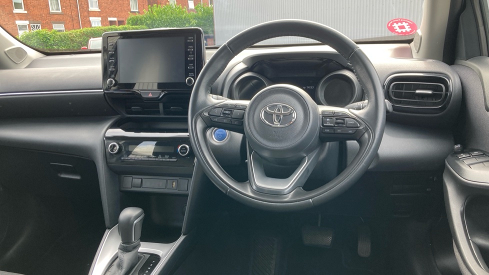 Toyota Yaris Cross 1.5 Hybrid Icon 5dr CVT Hybrid Estate - Image 6
