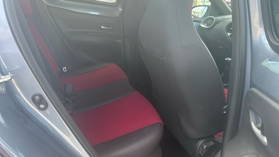 Toyota Aygo X 1.0 VVT-i Undercover 5dr Petrol Hatchback - Image 8