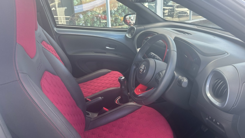 Toyota Aygo X 1.0 VVT-i Undercover 5dr Petrol Hatchback - Image 12