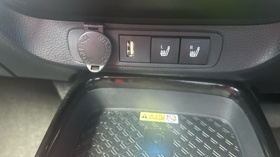 Toyota Aygo X 1.0 VVT-i Undercover 5dr Petrol Hatchback - Image 31
