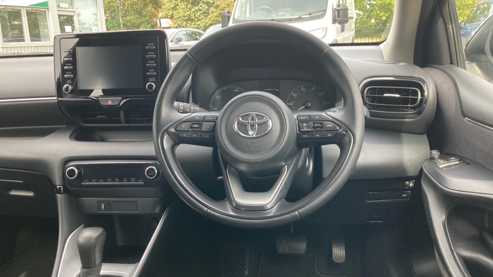 Toyota Yaris 1.5 Hybrid Icon 5dr CVT Hybrid Hatchback - Image 7