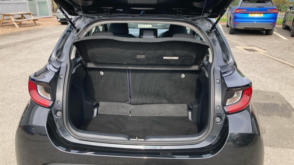 Toyota Yaris 1.5 Hybrid Icon 5dr CVT Hybrid Hatchback - Image 13