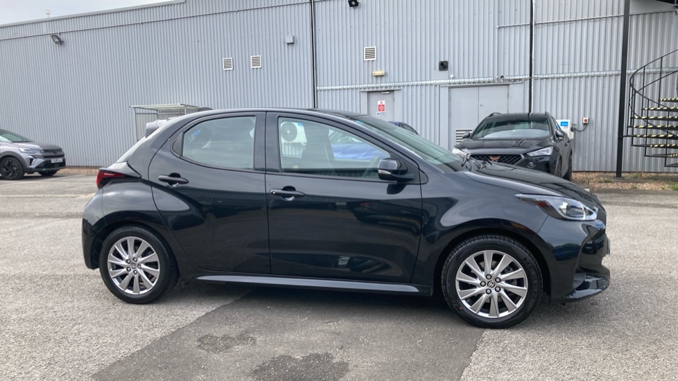 Toyota Yaris 1.5 Hybrid Icon 5dr CVT Hybrid Hatchback - Image 23