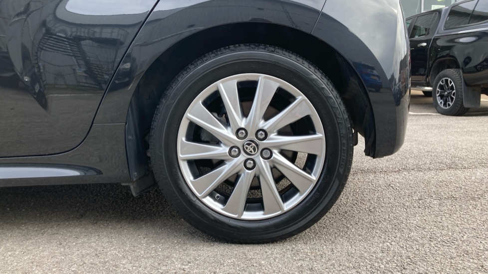 Toyota Yaris 1.5 Hybrid Icon 5dr CVT Hybrid Hatchback - Image 25