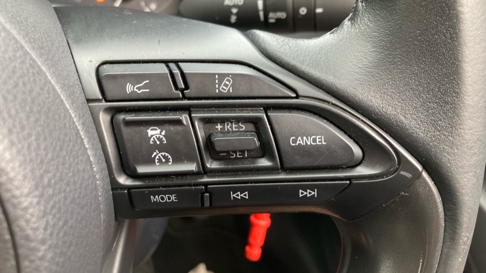 Toyota Yaris 1.5 Hybrid Icon 5dr CVT Hybrid Hatchback - Image 29