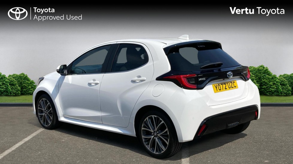 Toyota Yaris 1.5 Hybrid Excel 5dr CVT Hybrid Hatchback - Image 4