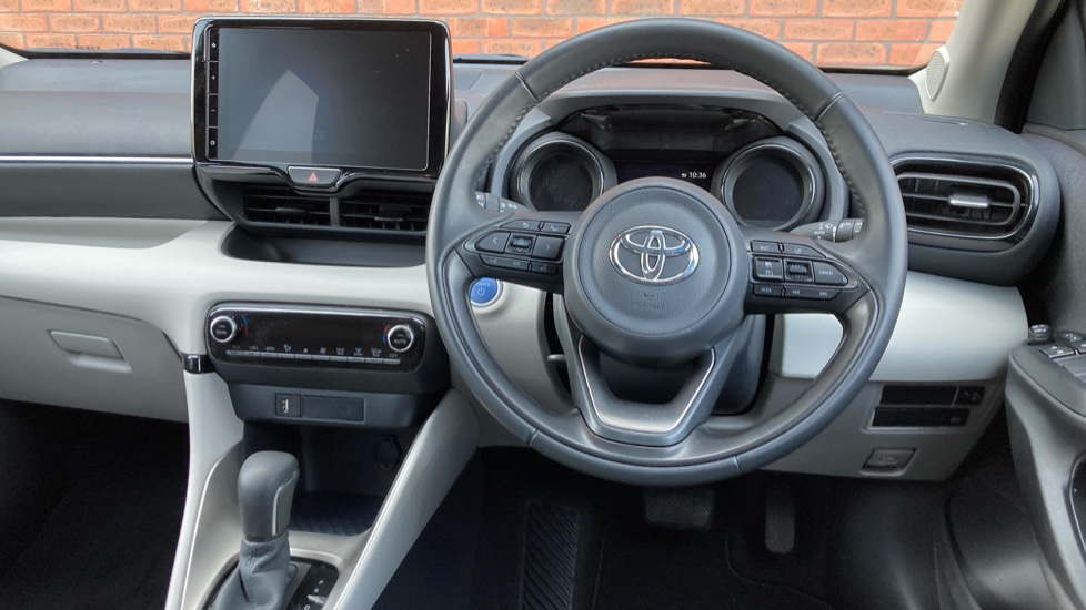 Toyota Yaris 1.5 Hybrid Excel 5dr CVT Hybrid Hatchback - Image 6