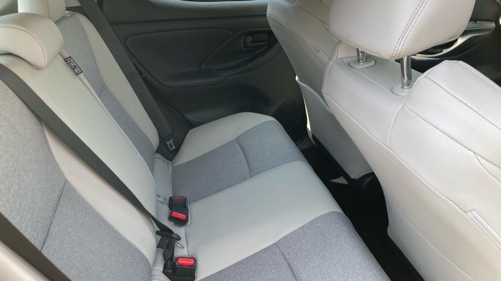Toyota Yaris 1.5 Hybrid Excel 5dr CVT Hybrid Hatchback - Image 8