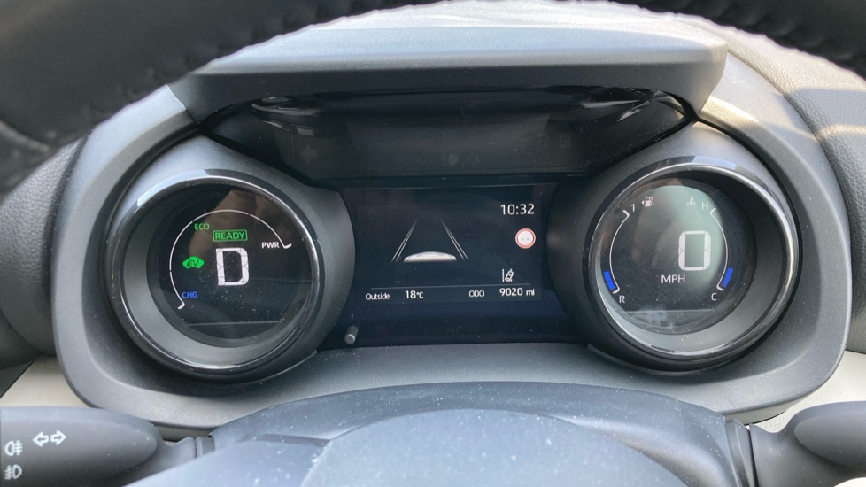 Toyota Yaris 1.5 Hybrid Excel 5dr CVT Hybrid Hatchback - Image 11
