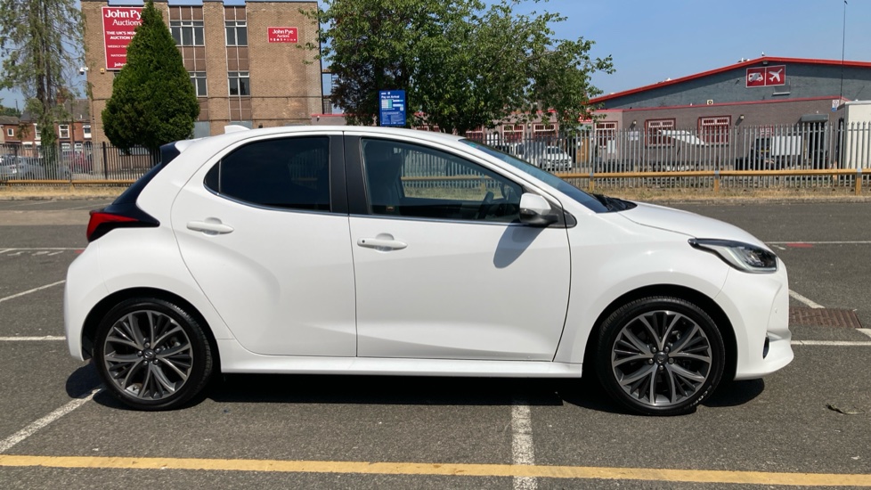 Toyota Yaris 1.5 Hybrid Excel 5dr CVT Hybrid Hatchback - Image 23