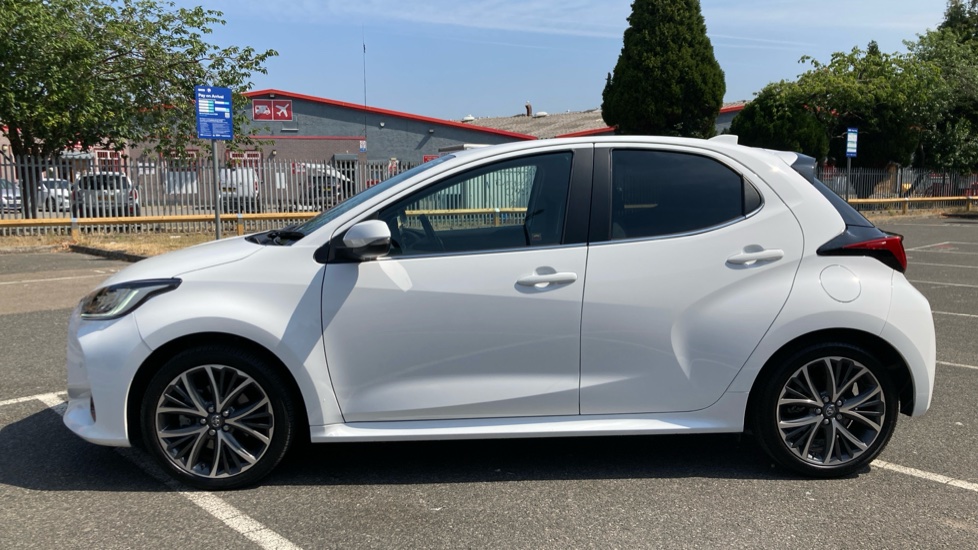Toyota Yaris 1.5 Hybrid Excel 5dr CVT Hybrid Hatchback - Image 24
