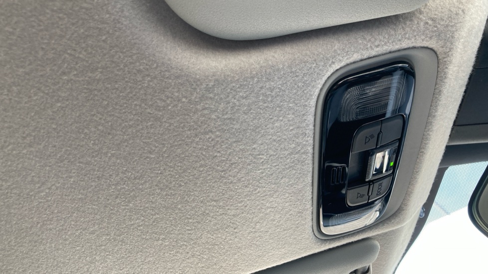 Toyota Yaris 1.5 Hybrid Excel 5dr CVT Hybrid Hatchback - Image 38
