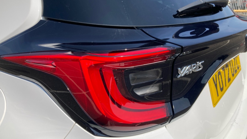 Toyota Yaris 1.5 Hybrid Excel 5dr CVT Hybrid Hatchback - Image 41