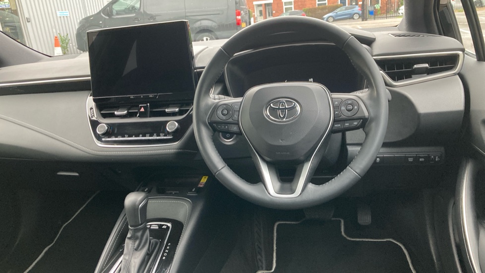 Toyota Corolla 1.8 Hybrid Design 5dr CVT Hybrid Hatchback - Image 6