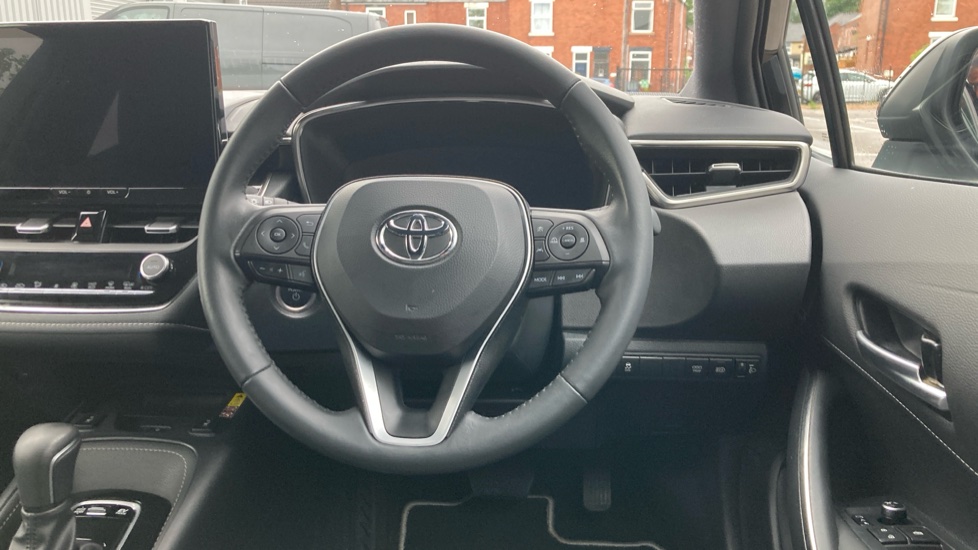 Toyota Corolla 1.8 Hybrid Design 5dr CVT Hybrid Hatchback - Image 10