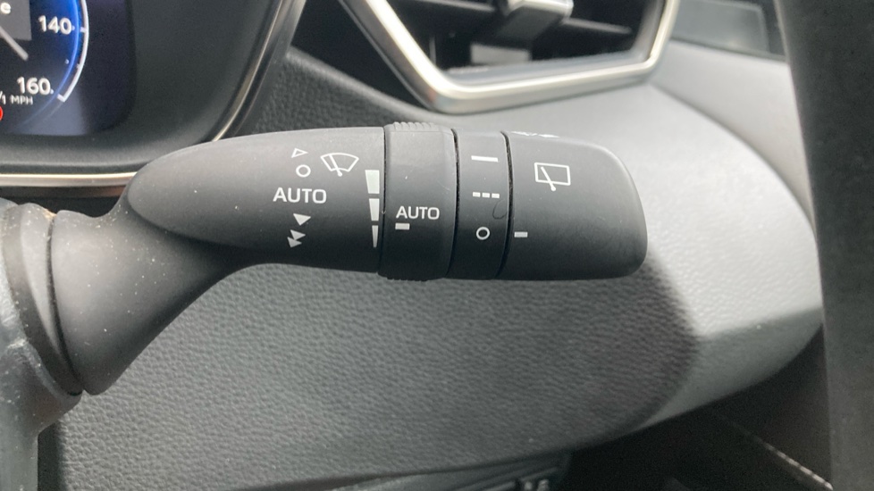 Toyota Corolla 1.8 Hybrid Design 5dr CVT Hybrid Hatchback - Image 35
