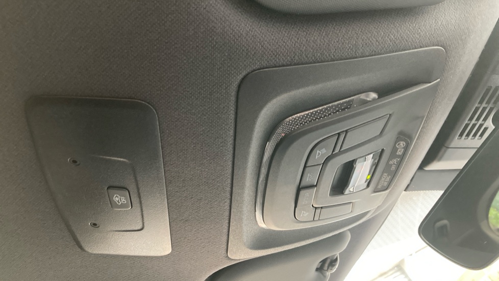 Toyota Corolla 1.8 Hybrid Design 5dr CVT Hybrid Hatchback - Image 42