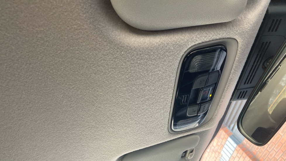 Toyota Yaris 1.5 Hybrid Design 5dr CVT Hybrid Hatchback - Image 38