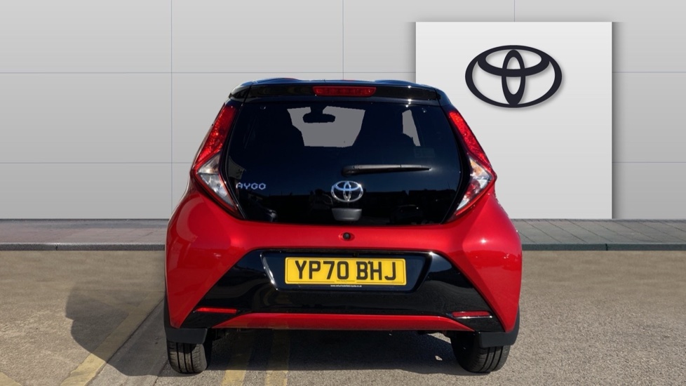Toyota Aygo 1.0 VVT-i X-Clusiv 5dr Petrol Hatchback - Image 6