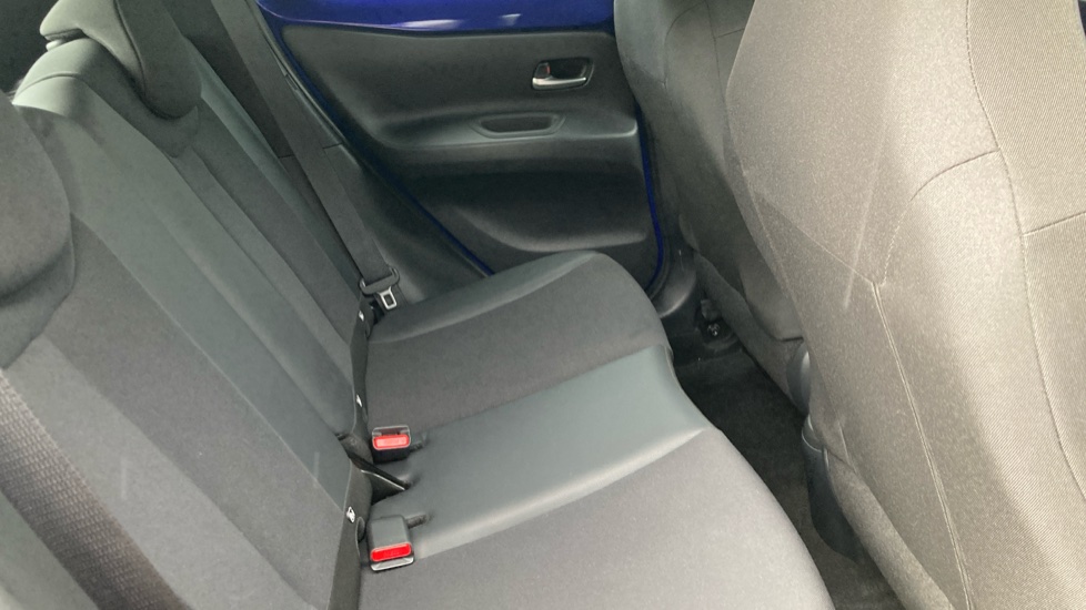 Toyota Aygo X 1.0 VVT-i Exclusive 5dr Auto Petrol Hatchback - Image 8
