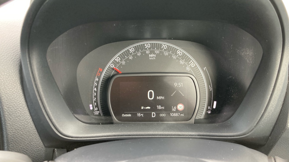 Toyota Aygo X 1.0 VVT-i Exclusive 5dr Auto Petrol Hatchback - Image 11