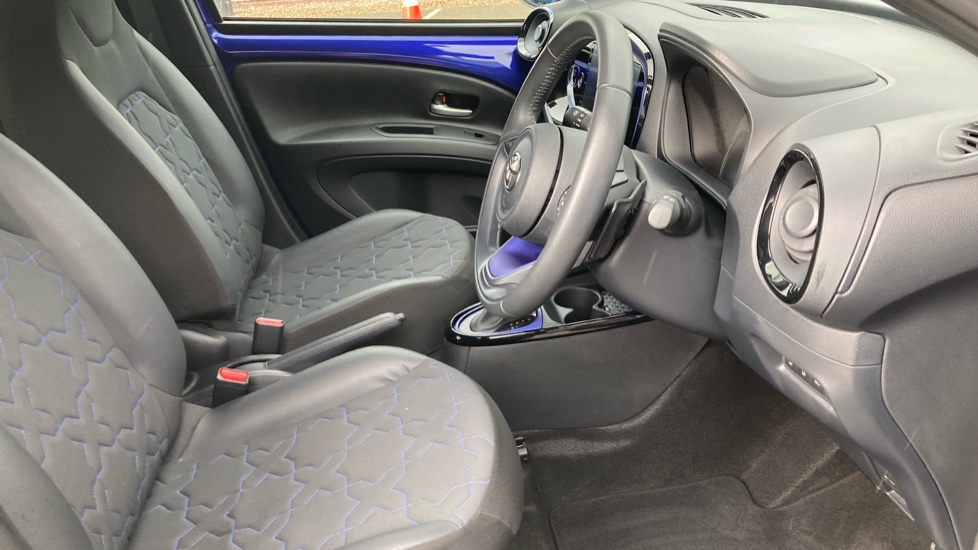 Toyota Aygo X 1.0 VVT-i Exclusive 5dr Auto Petrol Hatchback - Image 12
