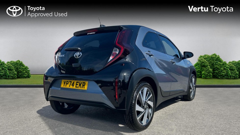 Toyota Aygo X 1.0 VVT-i Edge 5dr Auto Petrol Hatchback - Image 2
