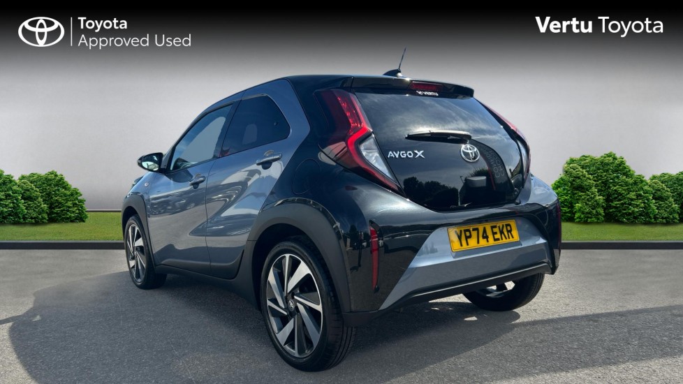 Toyota Aygo X 1.0 VVT-i Edge 5dr Auto Petrol Hatchback - Image 4
