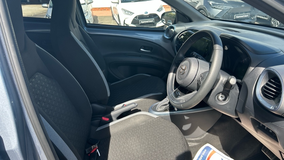 Toyota Aygo X 1.0 VVT-i Edge 5dr Auto Petrol Hatchback - Image 12