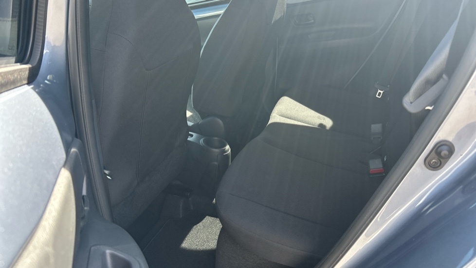 Toyota Aygo X 1.0 VVT-i Edge 5dr Auto Petrol Hatchback - Image 15