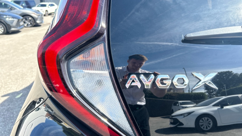 Toyota Aygo X 1.0 VVT-i Edge 5dr Auto Petrol Hatchback - Image 21